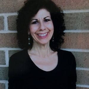 Meet your Posher, Lydia